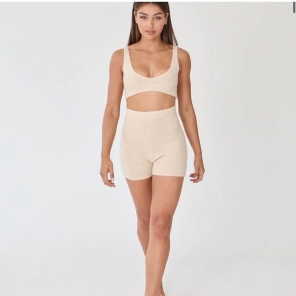 Boa Knit Lounge Shorts Size Medium